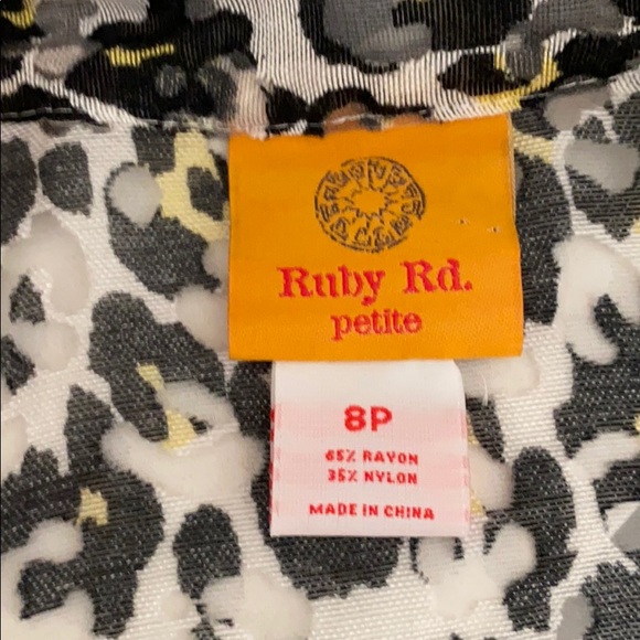 Ruby Rd Animal Leopard Print Button Down Top 8P - Picture 5 of 5